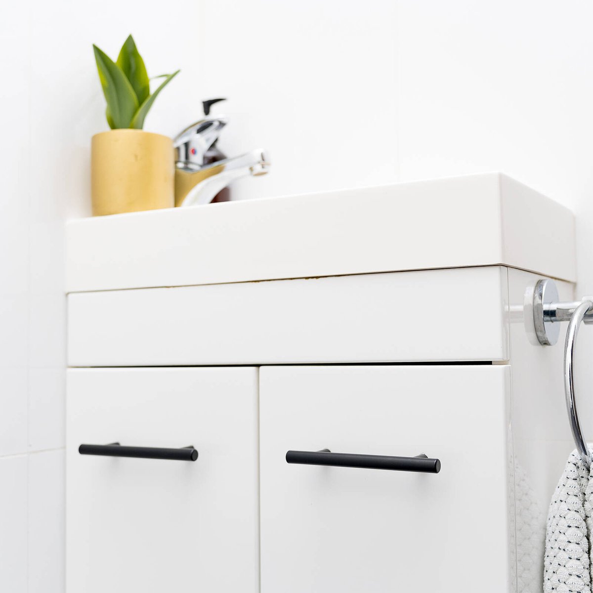Taskmaster 96mm Matte Black Hollow T Steel Cabinet Handle