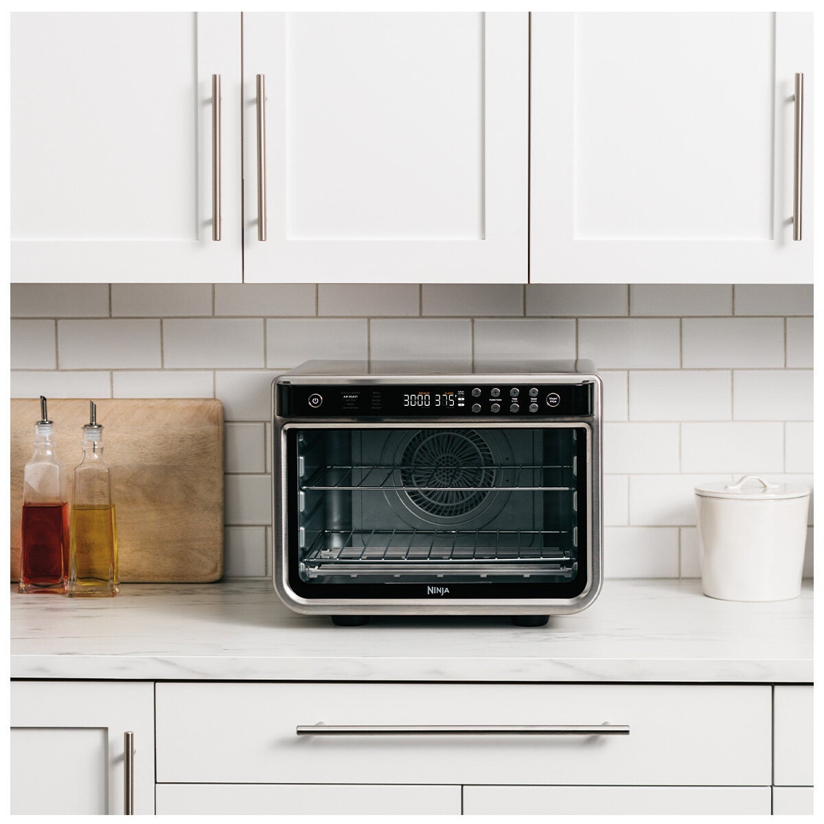 Ninja Foodi XL Air Fry Oven 29L - 2400W, 10 Cooking Modes, Digital Display Handle - DT200
