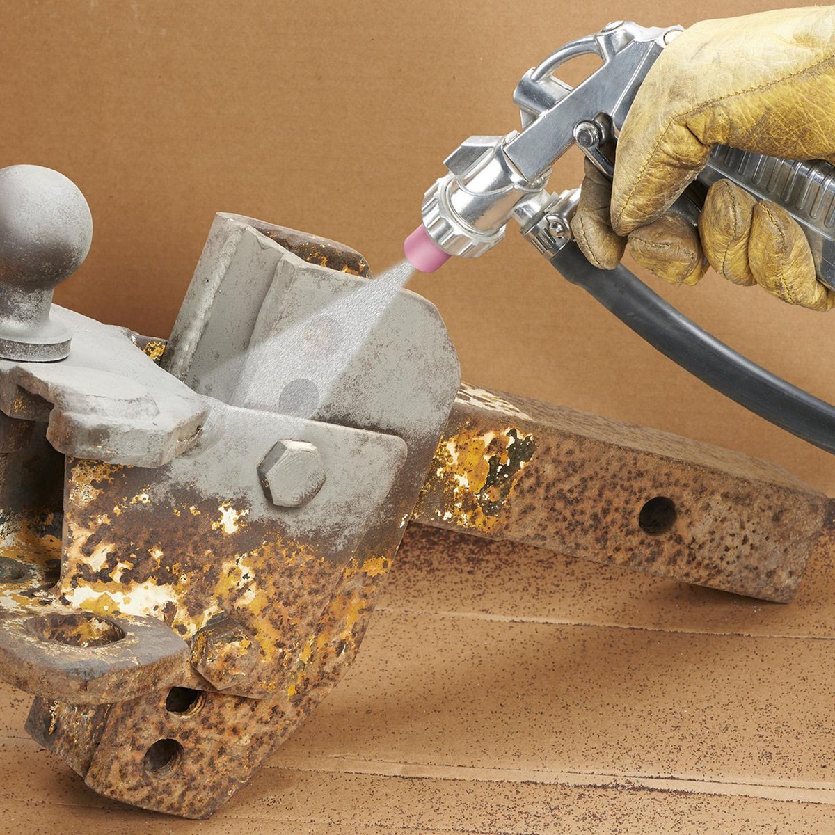 Ozito 23kg Portable Sandblaster PSB-5090, Blast Gun & Ceramic Nozzles, Metal & Plastic