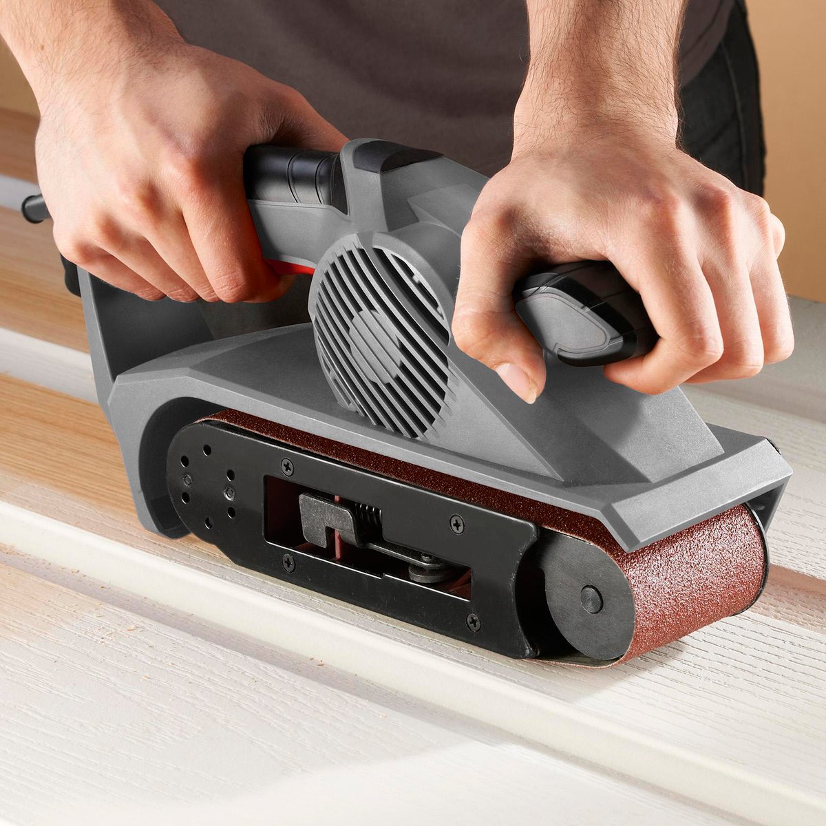 Ozito 800W Belt Sander BSR-7000, 75 x 533mm Belt, Dust Bag, Sure Grip, Lock-On, 380m/min