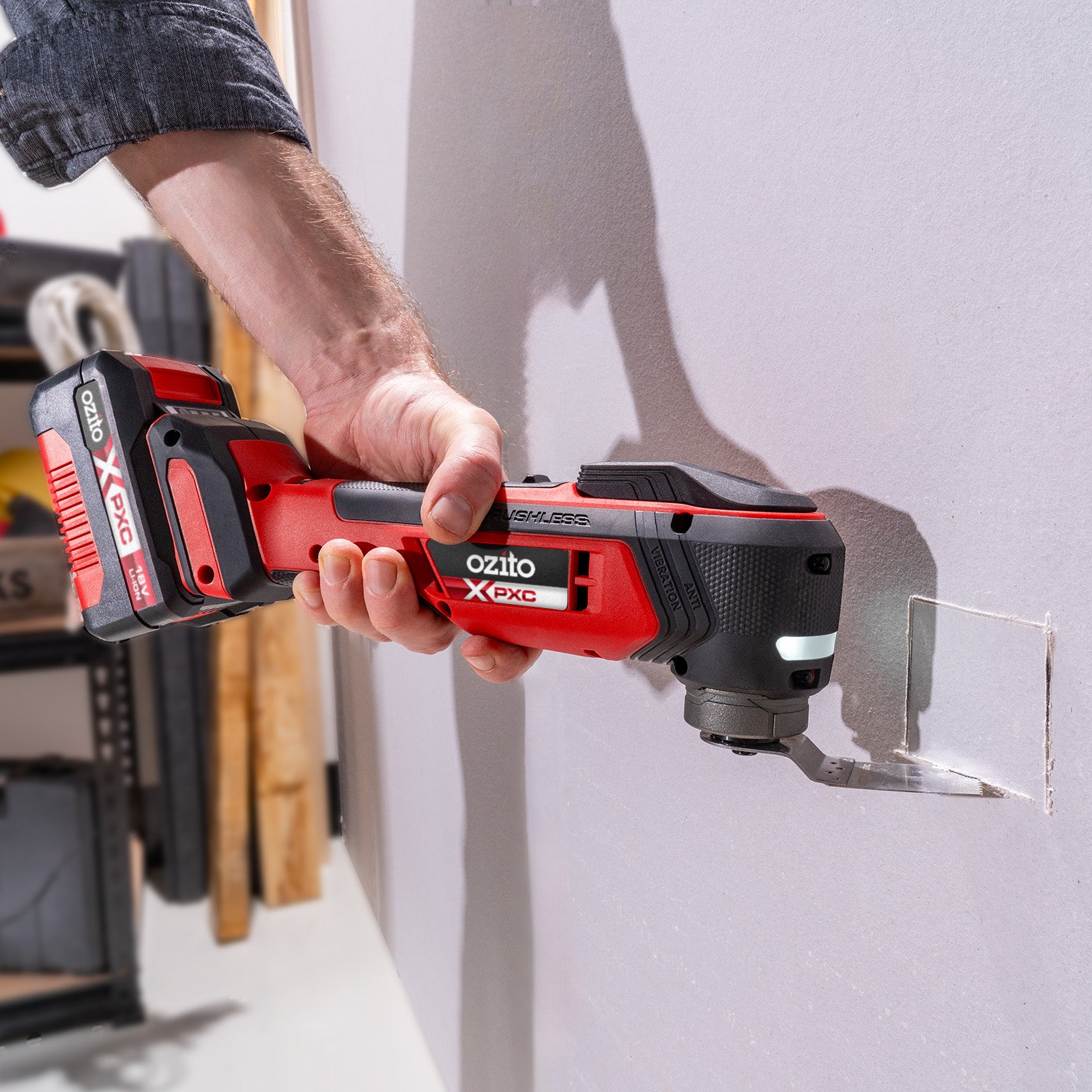 Ozito PXC 18V Brushless Cordless Multi Function Tool Skin Only PXBMFTS-018