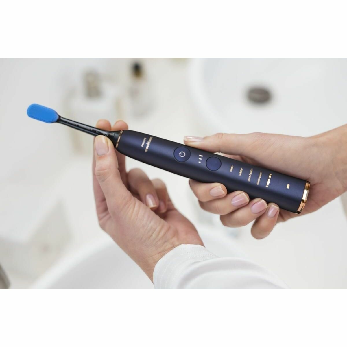 Philips Sonicare DiamondClean Smart Toothbrush - Blue, Smart Brush Heads, BrushSync Pairing - HX9954-56