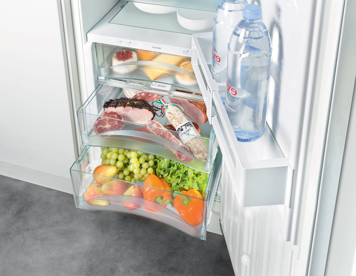 Liebherr 344L integrated fridge - 1.5 star, BioFresh drawers, frost free, right hinge - SIKB3520RH
