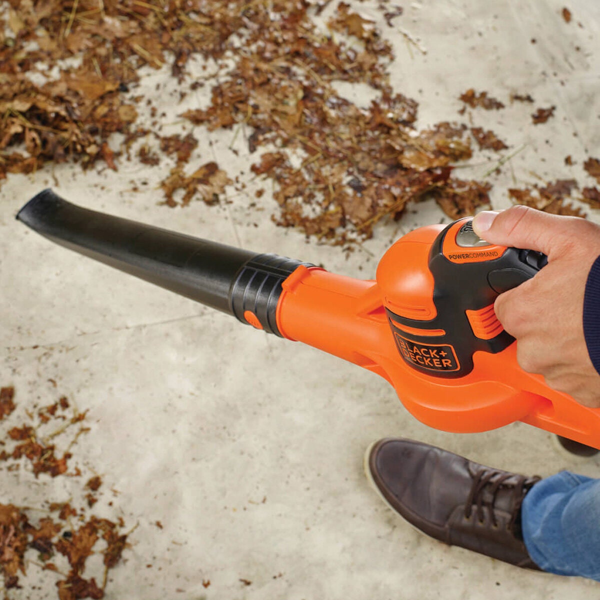 Black & Decker 18V Cordless Powercommand Boost Leaf Blower - Lithium-Ion, 209km/h Blow Speed - GWC1820PC-XE