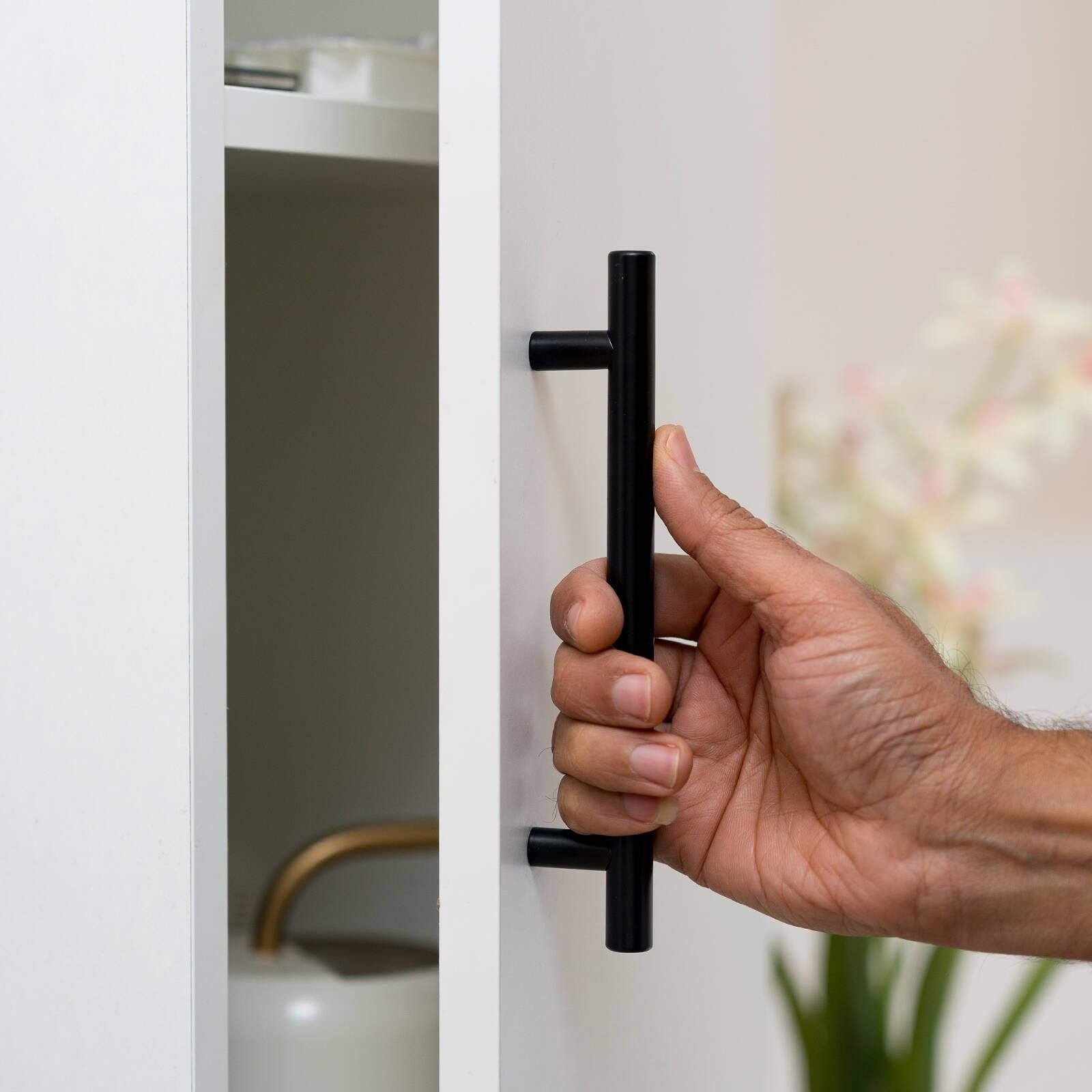 Taskmaster 128mm Matte Black T Handle - 10 Pack Cabinet Handles