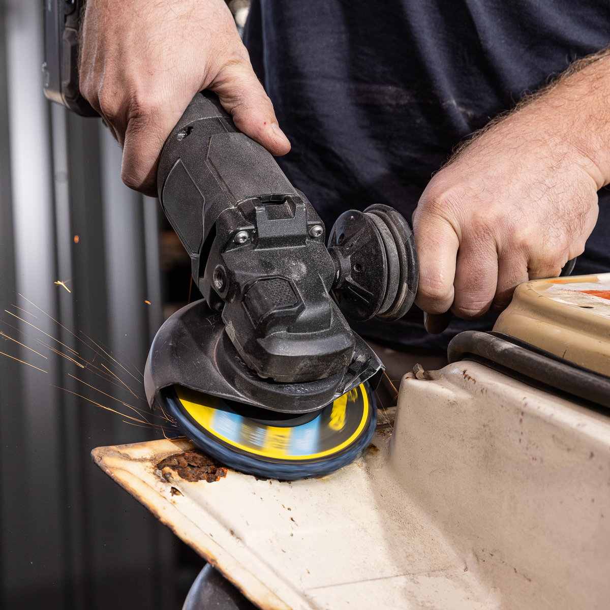 Kango 125mm Medium Grit Stripping Disc - Rust & Paint Removal Tool - SuperSaverAU - view 5
