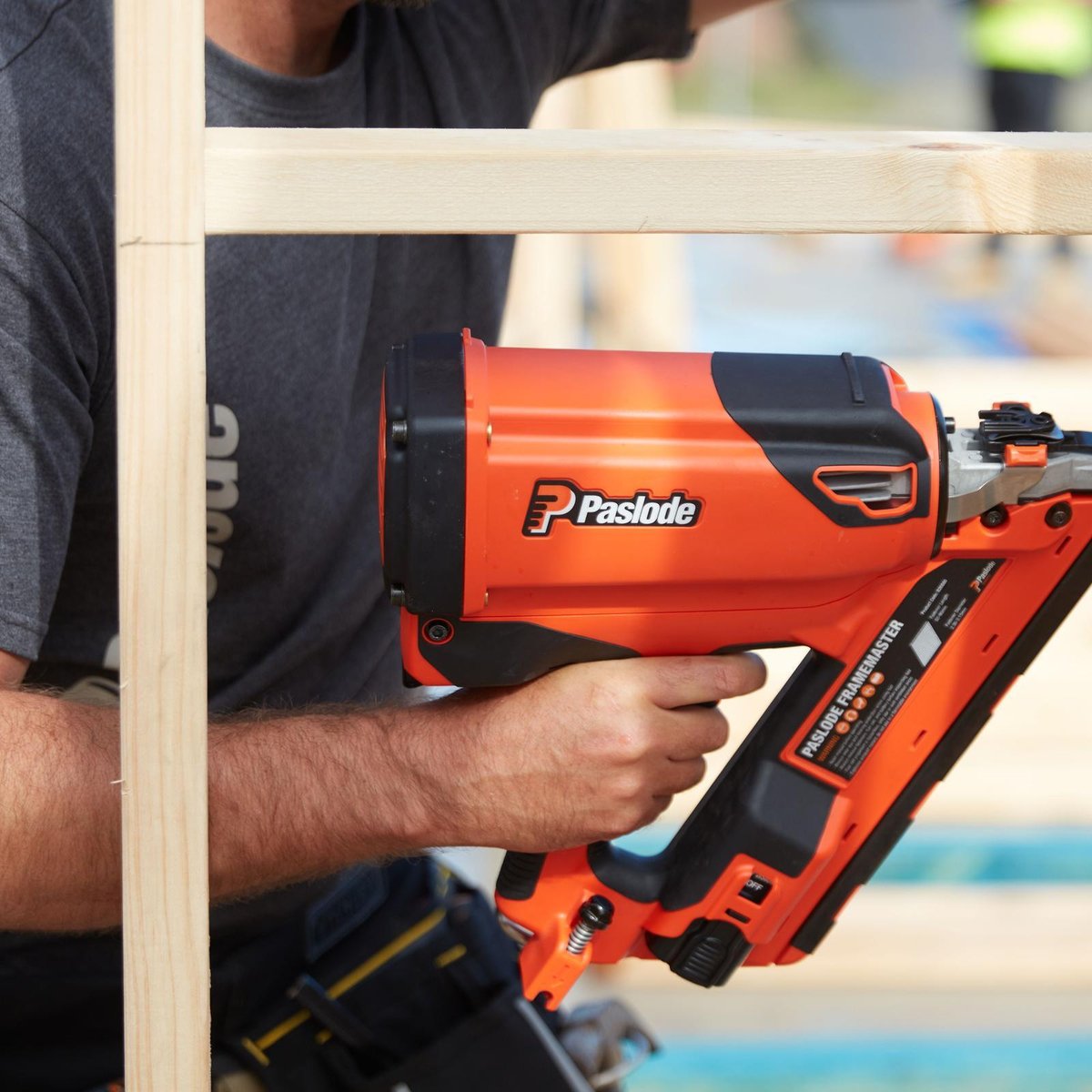 Paslode Cordless Lithium-Ion Impulse FrameMaster PowerVent Nail Gun B20580