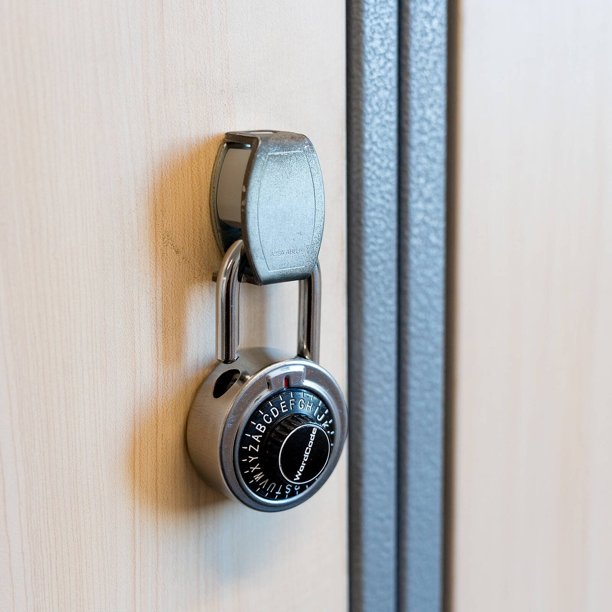 Wordcode 3 Letter Combination Dial Lock - 51mm - Silver - Hardened Steel Shackle - SuperSaverAU - view 4
