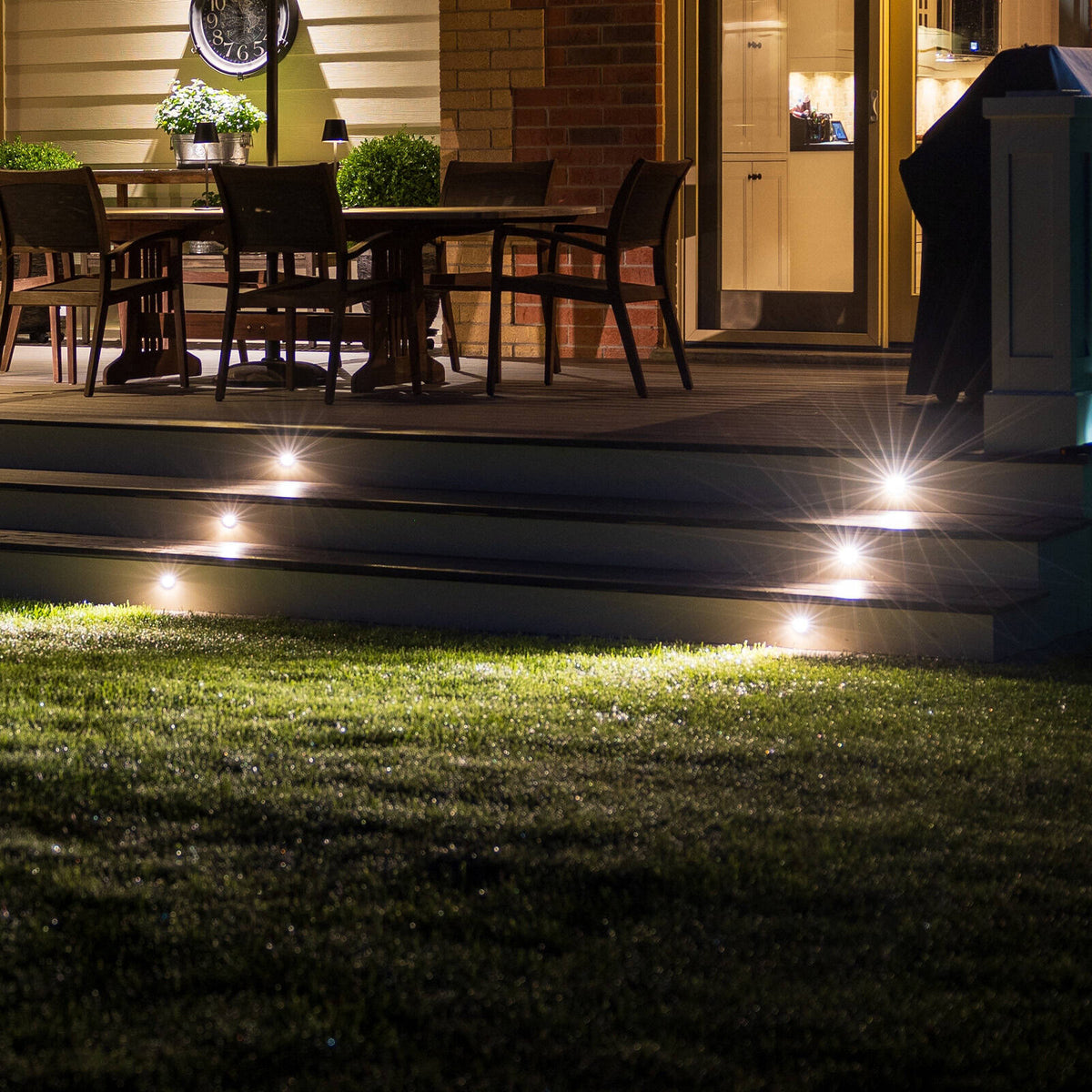 Brilliant 12V Valla Stainless Steel LED Deck Light Kit, 6 Globe, Outdoor 20024/16