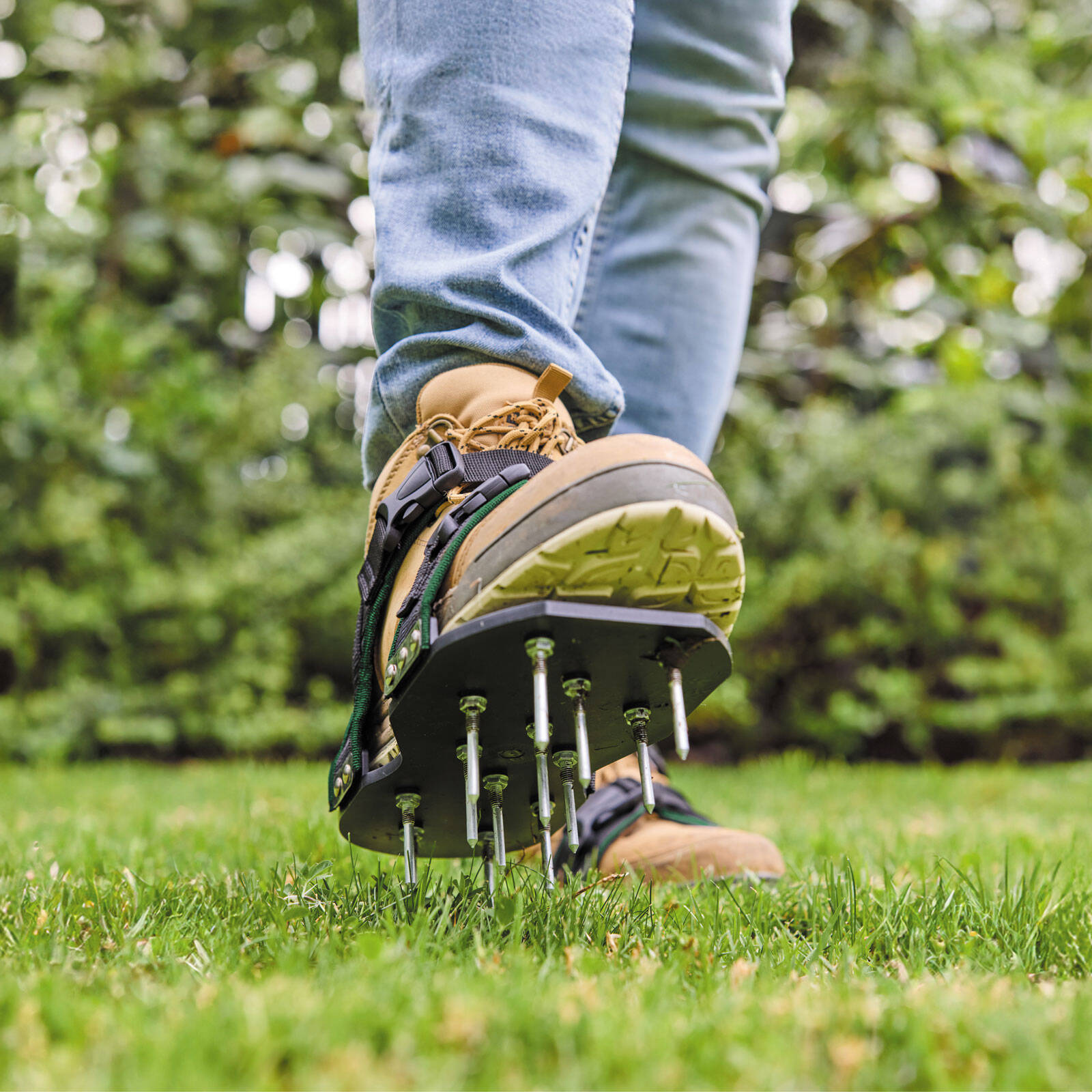 Cyclone Lawn Aerator Sandals 1 Pair