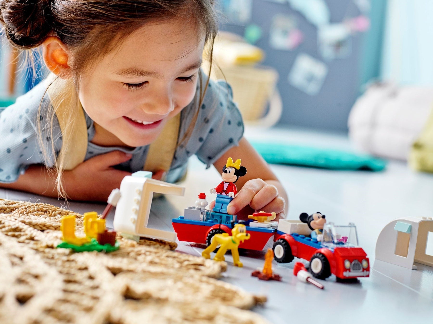 LEGO 10777 Mickey & Minnie's Camping Trip 4+ - SuperSaverAU - view 7