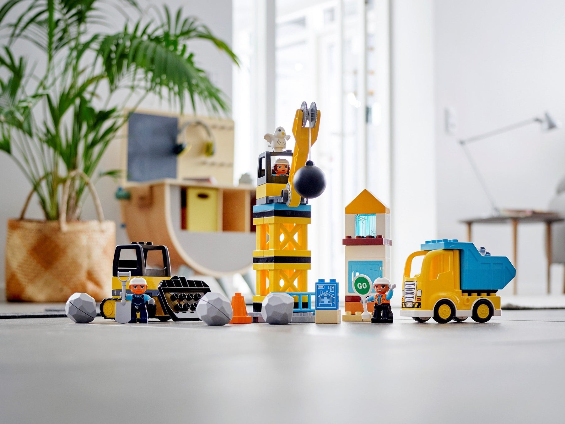 LEGO 10932 DUPLO Construction Wrecking Ball Demolition Set - SuperSaverAU - view 5