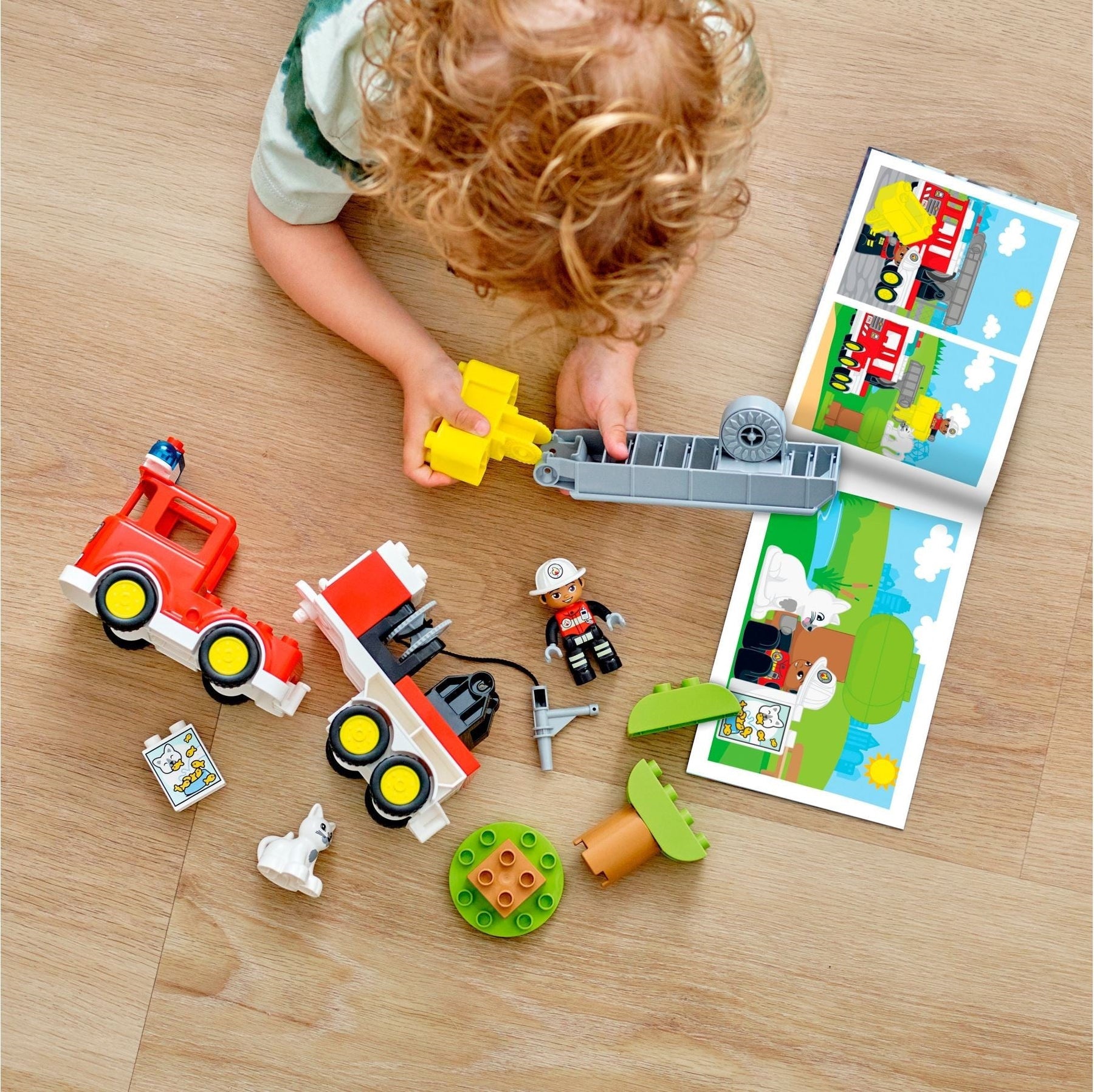 LEGO 10969 DUPLO Rescue Fire Truck with Lights & Sound - SuperSaverAU - view 6