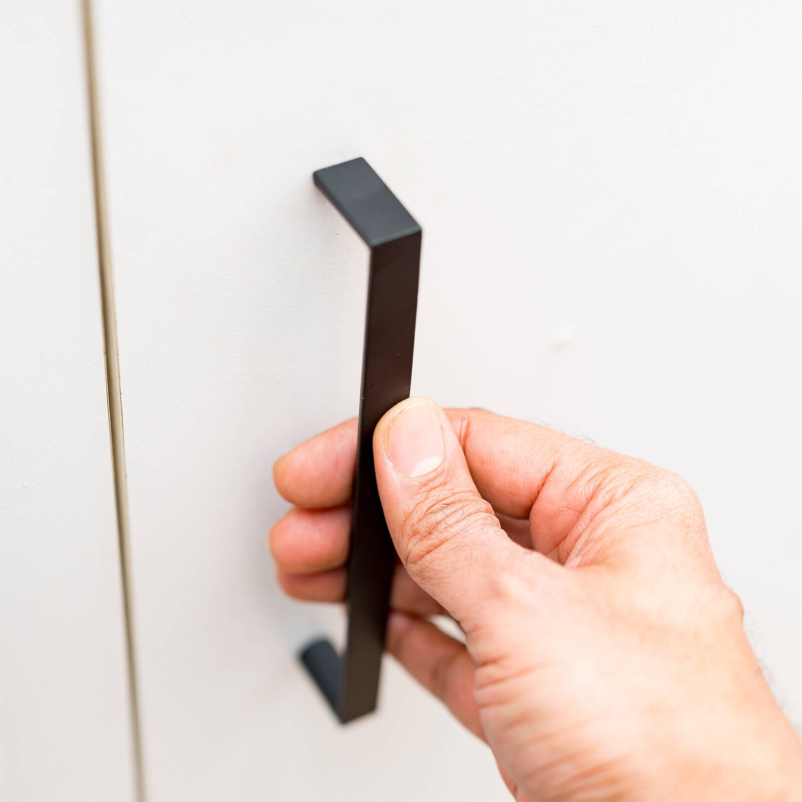 Taskmaster 160mm Matte Black 1/2 Round Steel Cabinet Handle