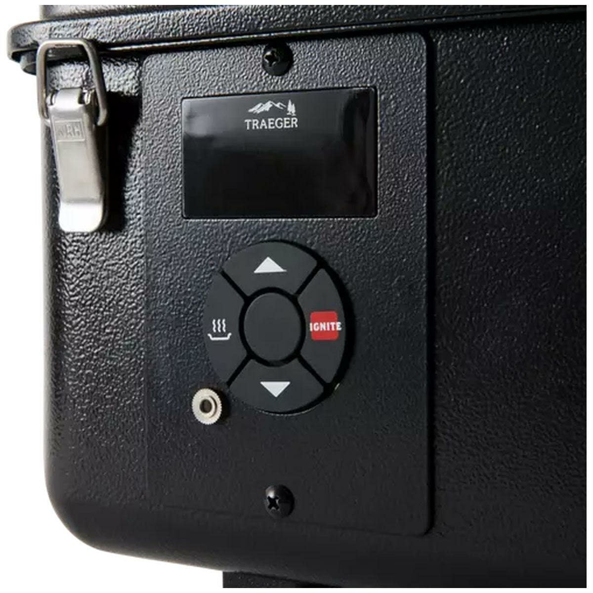 Traeger Portable Wood Pellet Grill - Digital Arc Controller, Cast Iron Griddle, Keep Warm Mode - TFT18KLDA