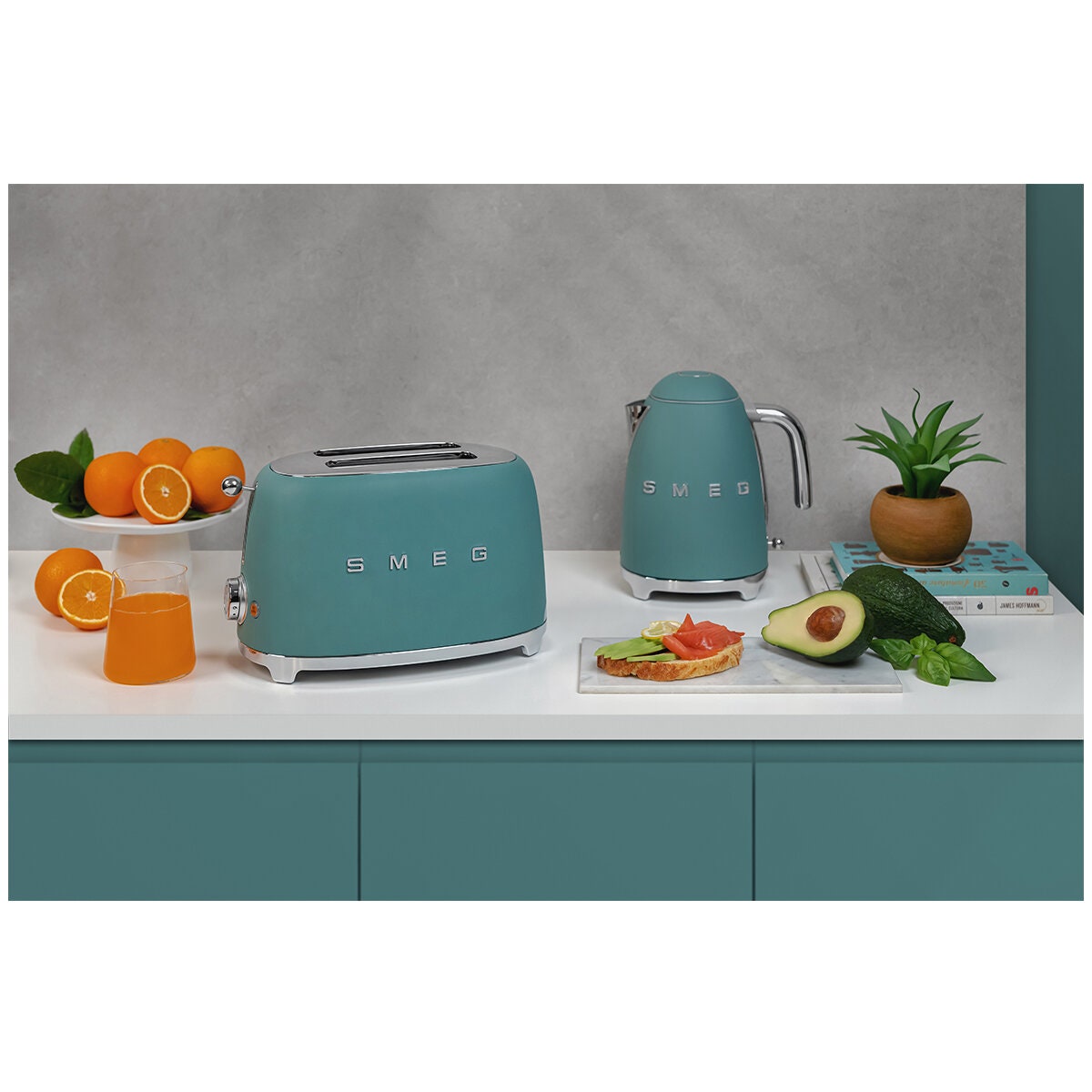 Smeg 50s Retro Style 2 Slice Toaster - Emerald Green, Six Browning Levels, Wide Slots - TSF01EGMAU