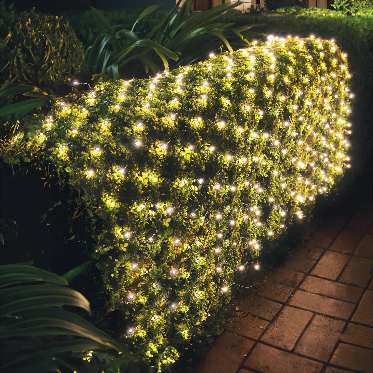 Lytworx Solar Net Lights 300 LEDs 0.6x4.8m Copper Warm White Glow - SuperSaverAU - view 2