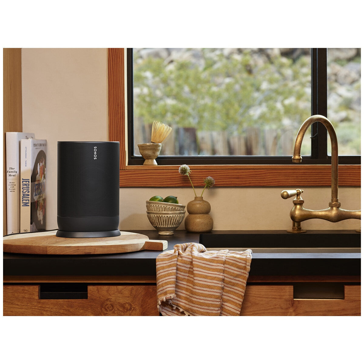 Sonos Move AU Black Wireless Speaker MOVE1AU1BLK - SuperSaverAU - view 5