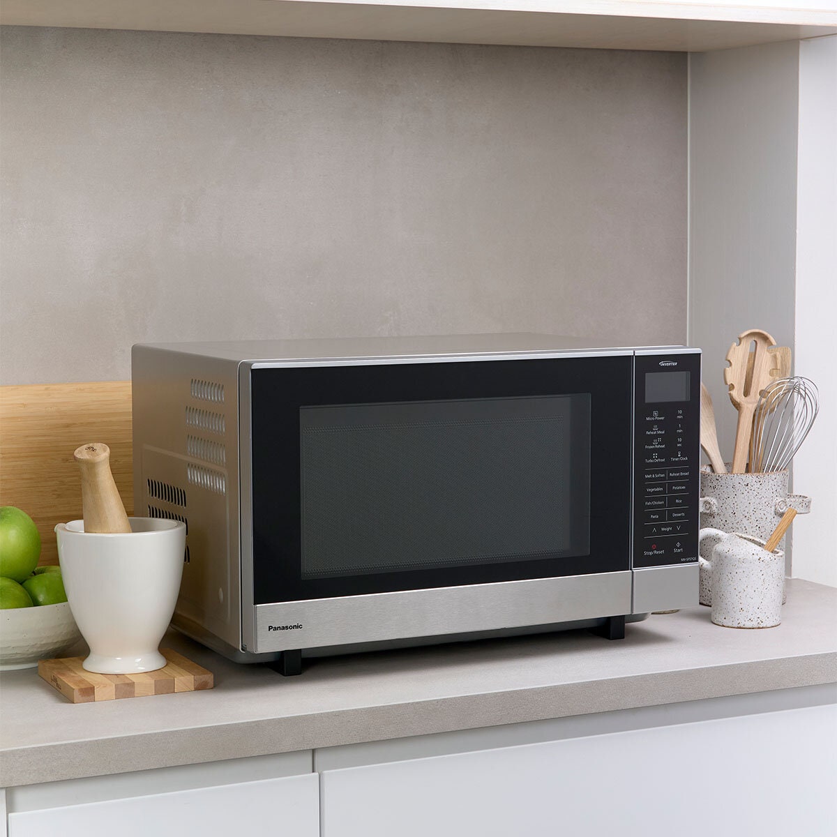 Panasonic 27L flatbed inverter microwave - 1000W, silver, touch controls, 17 menu options - NN-SF57QSQPQ