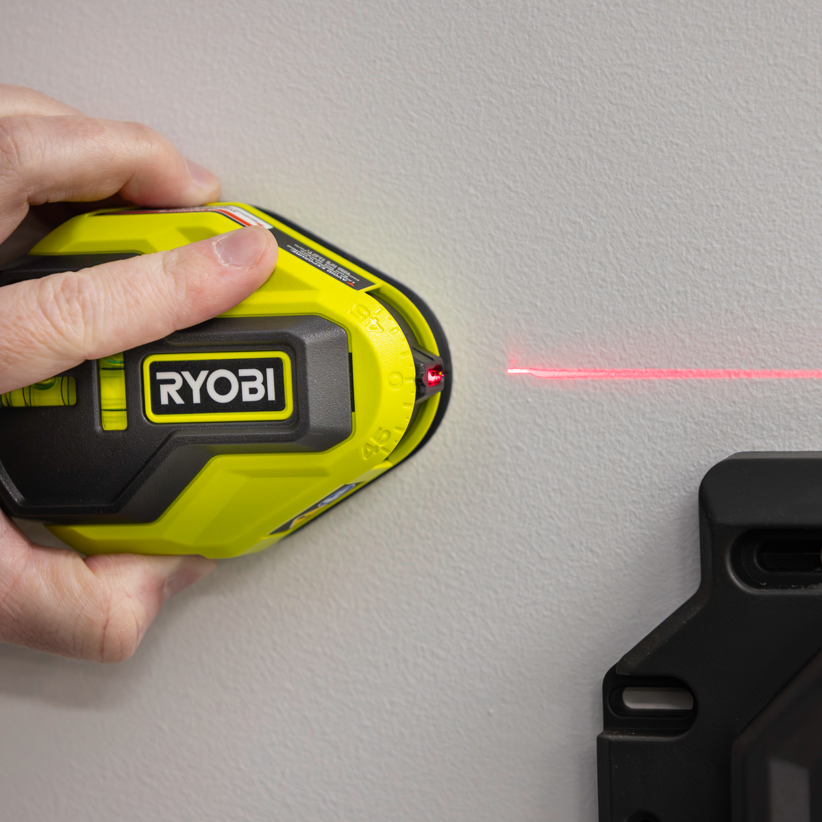 Ryobi Airgrip Line Laser - 4m Red Laser Level Tool with Vacuum Base - SuperSaverAU - view 4