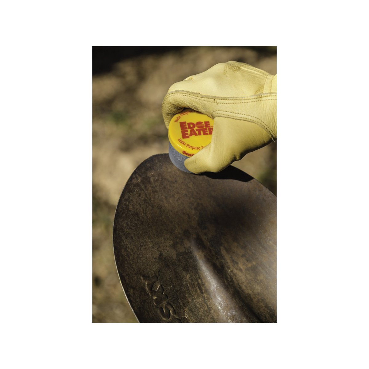 Smith's EdgeEater Sharpening Stone for Axes, Machetes & Garden Tools