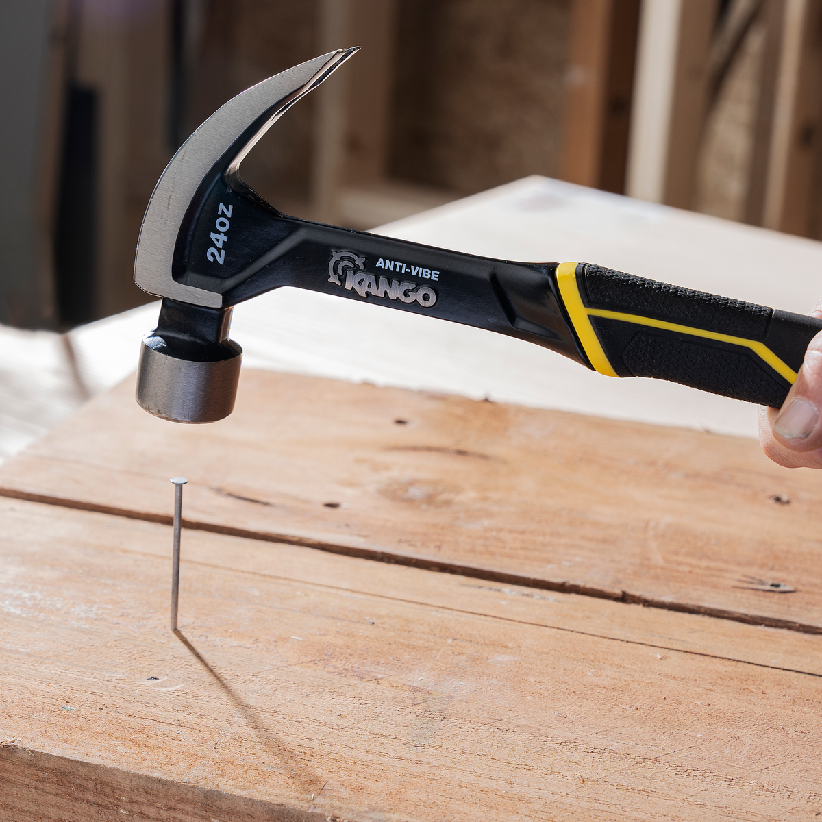 Kango 24oz Anti Vibe Steel Claw Hammer - 350mm - Durable & Vibration-Reducing - SuperSaverAU - view 4