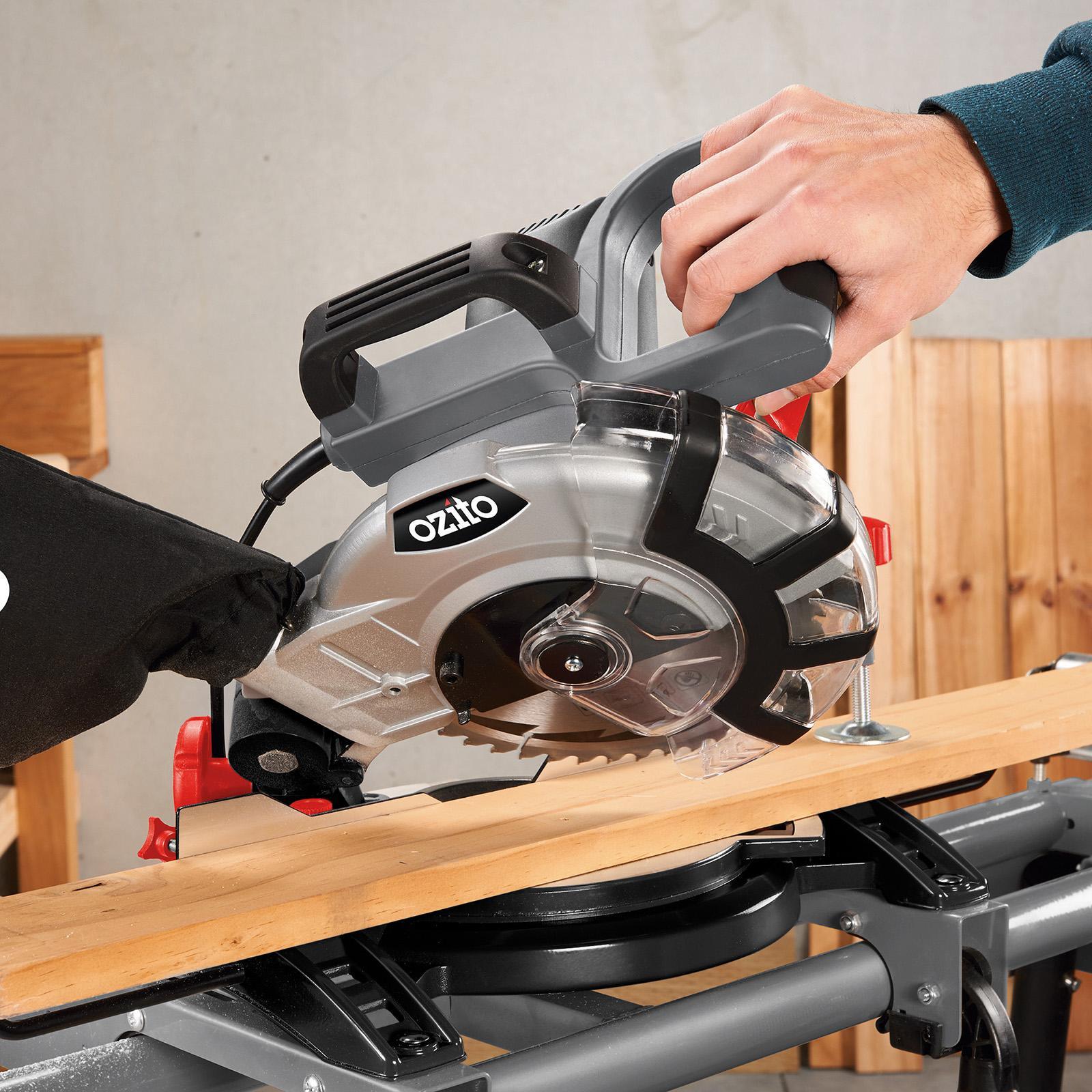 Ozito 1600W 210mm Corded Compound Mitre Saw Metal CMS-1621
