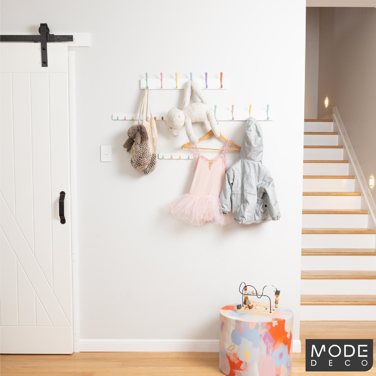 Mode White Hat and Coat Rack 4 Pastel Hooks