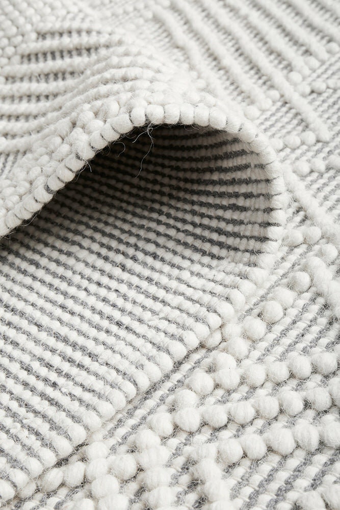 Rug Culture Maison Extra Large Rug 320x230cm - Off White and Grey Hand Loomed Wool - MSN-KATE-320X230