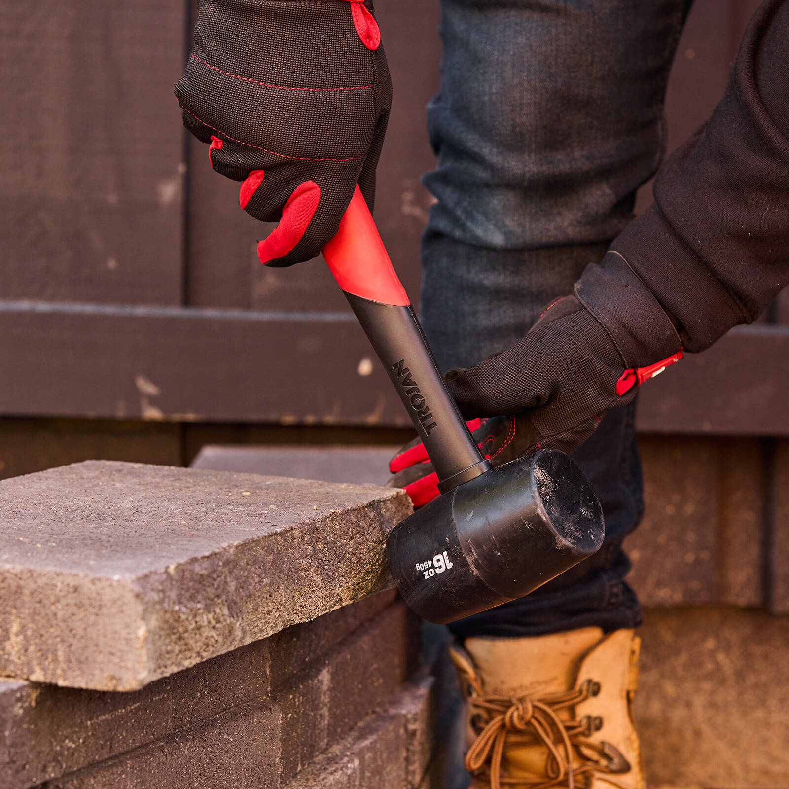 Trojan 16oz (450g) Fibreglass Rubber Mallet, Black