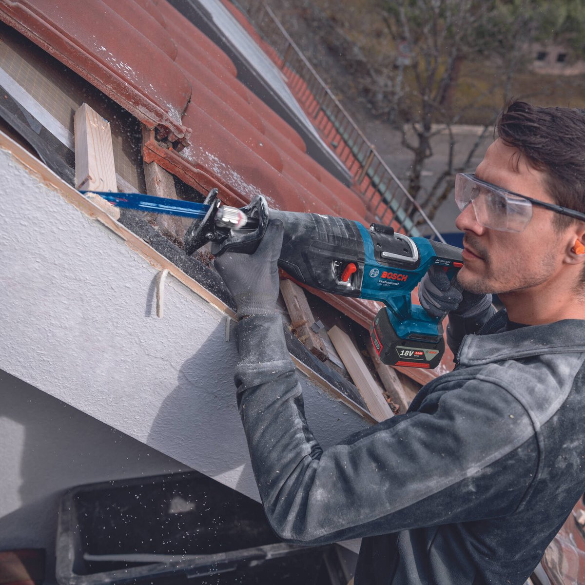 Bosch Professional 18V BITURBO 28mm Cordless Reciprocating Saw - Skin Only GSA 18V-28
