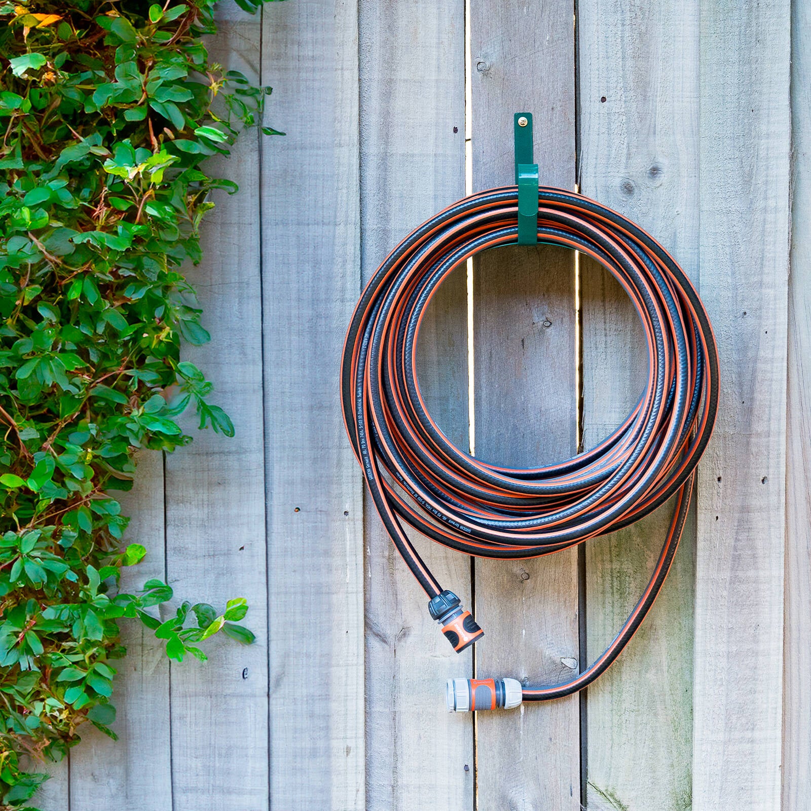Garden Zen Green Steel Hose Tidy Wall Mount, 50m 12mm Hose Capacity Outdoor
