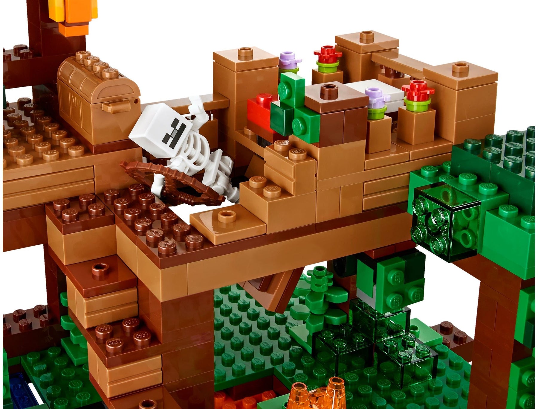 LEGO 21125 Minecraft The Jungle Tree House - SuperSaverAU - view 6