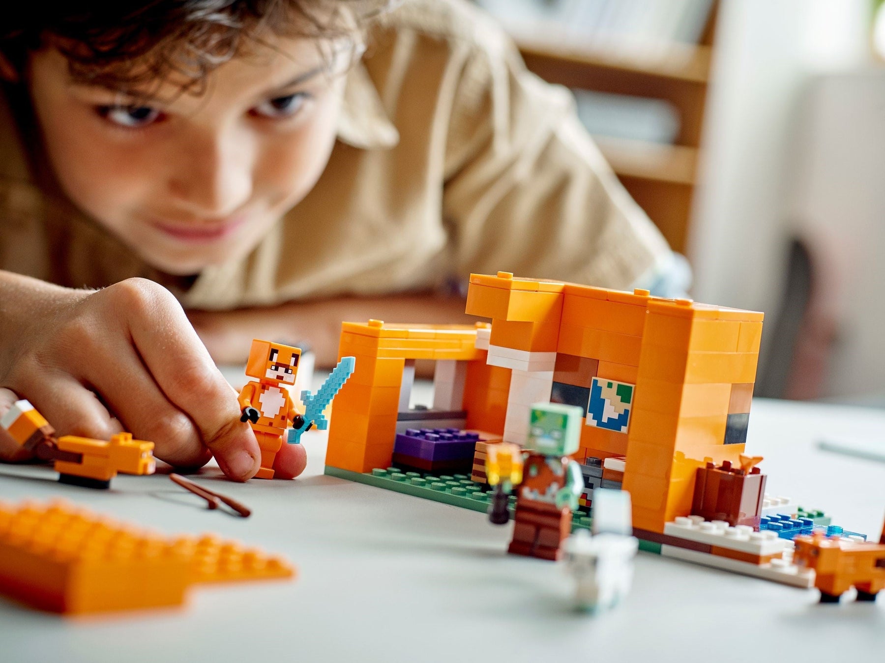 LEGO 21178 Minecraft™ The Fox Lodge- Auzzi Store