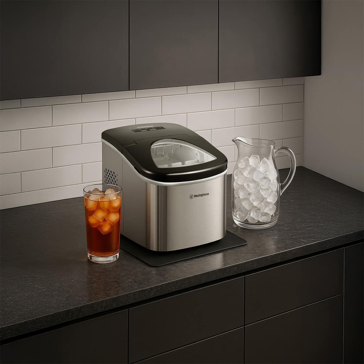 Westinghouse 1.3L portable ice maker - stainless steel - small or large bullet-shaped cubes - WHIM01SS