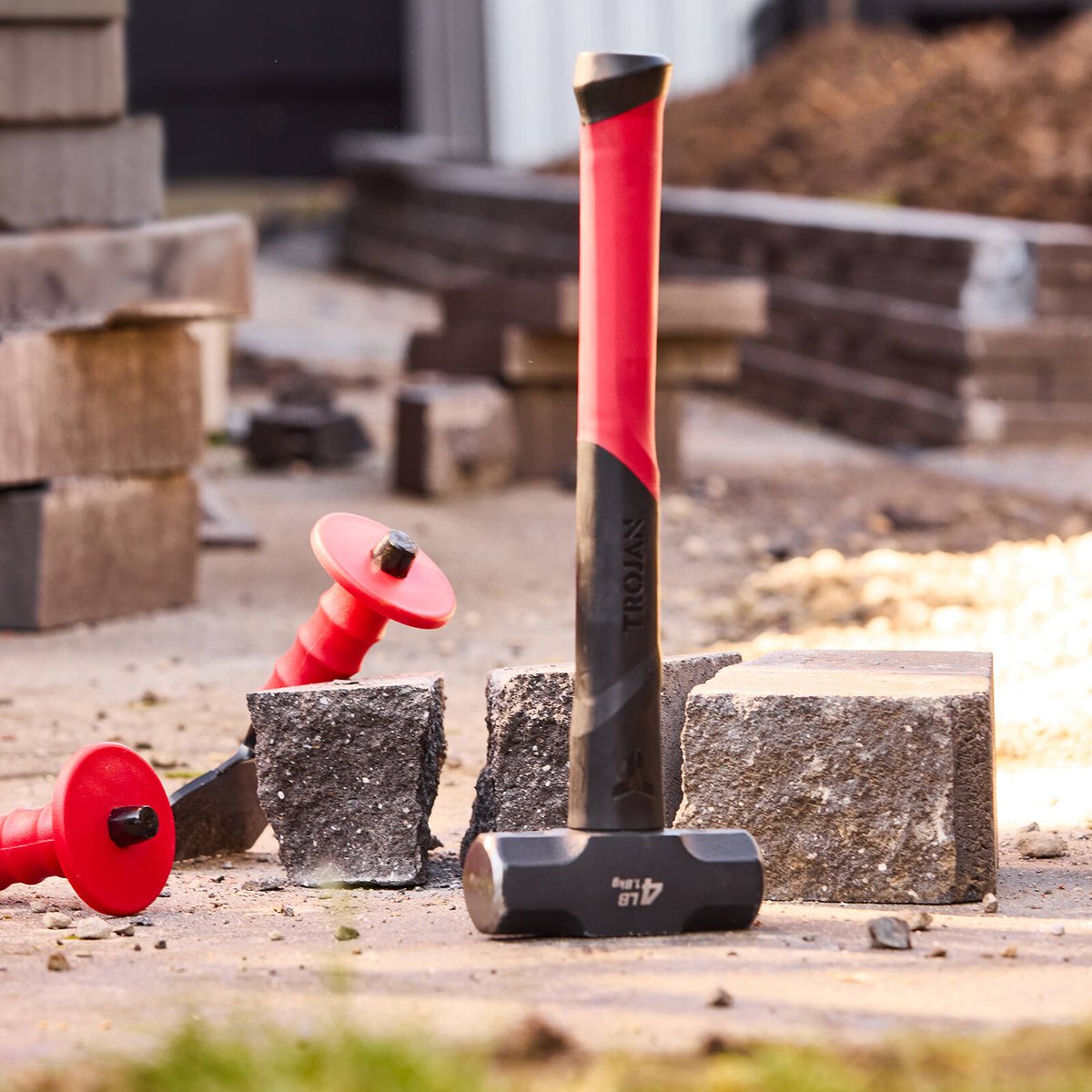 Trojan 4lb 1.8kg Fibreglass Handle Sledge Hammer
