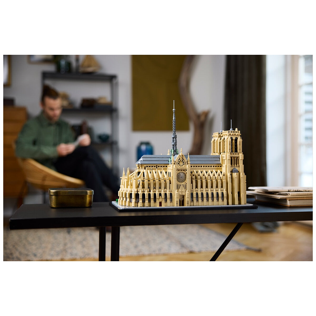 LEGO Architecture Notre-Dame de Paris 21061 - SuperSaverAU - view 4
