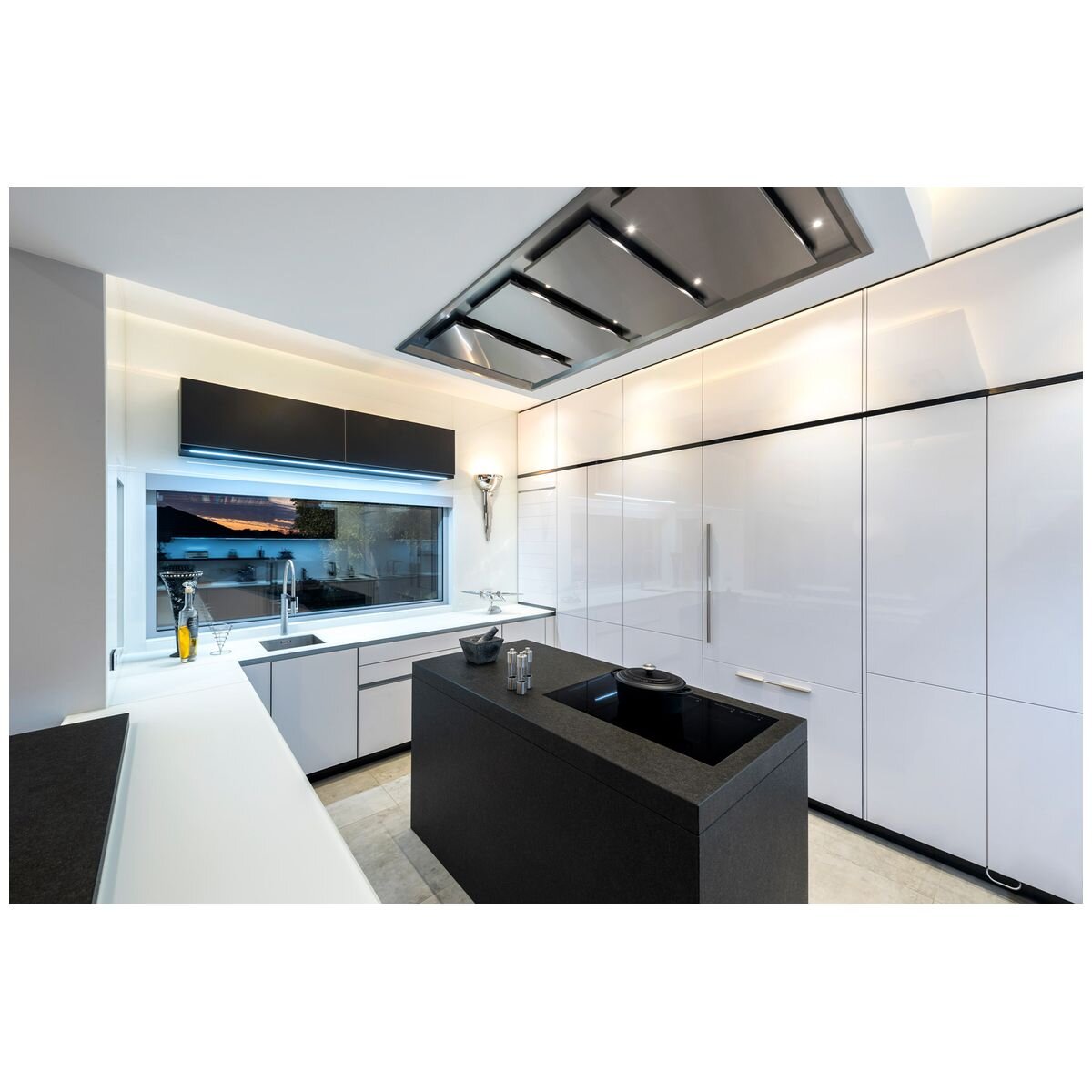 Schweigen Silent Ceiling Cassette Rangehood - 3200m³/h, Remote Control, Stainless Steel - CC-INARTSEPAK