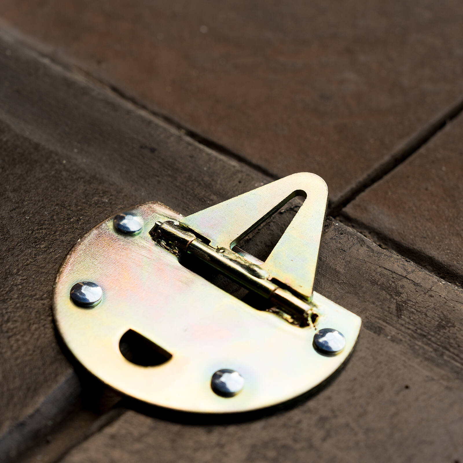 Taskmaster 100mm Zinc Plated Garage Door Floor Anchor
