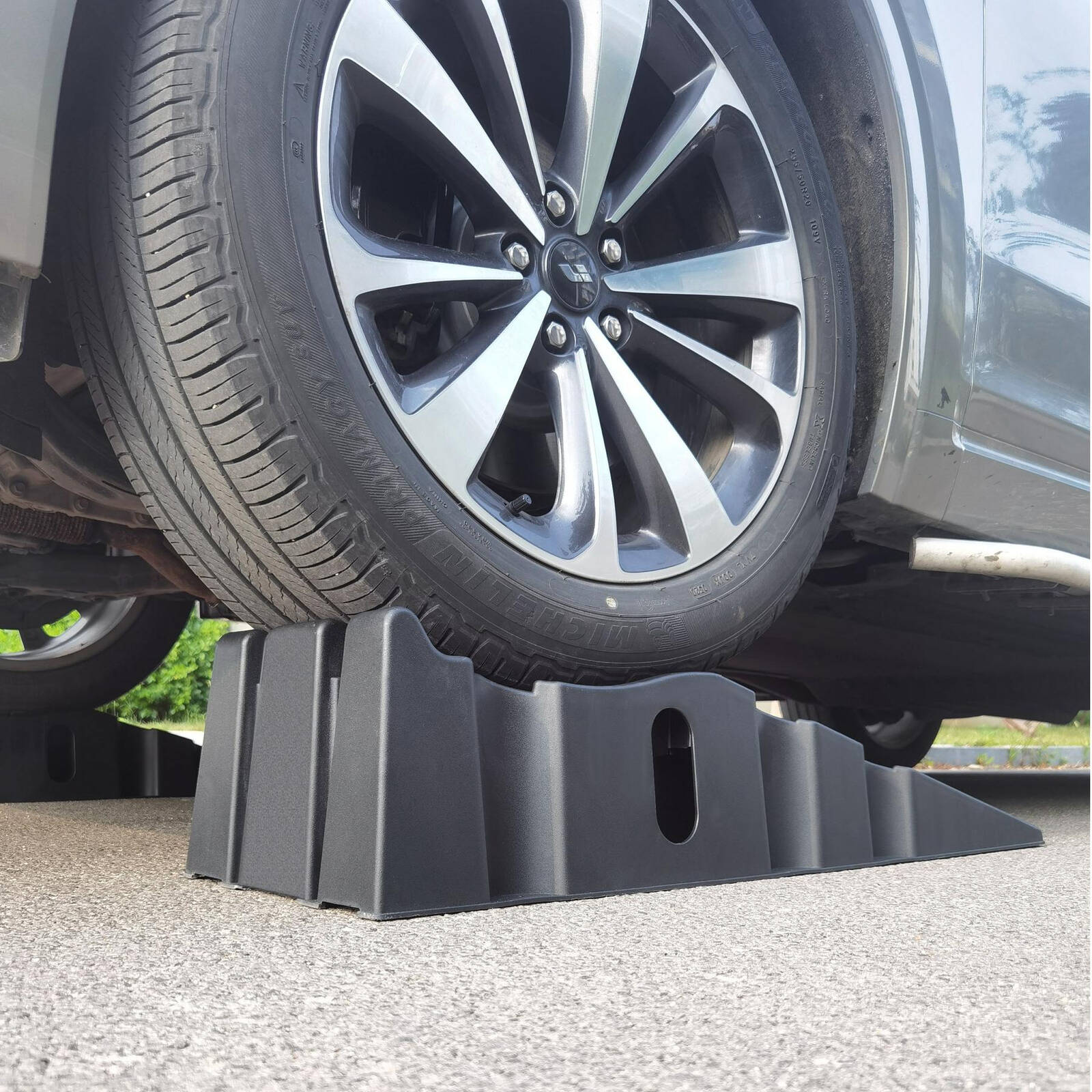 Trojan Stackable Polypropylene Vehicle Ramp Set - 2 Pack