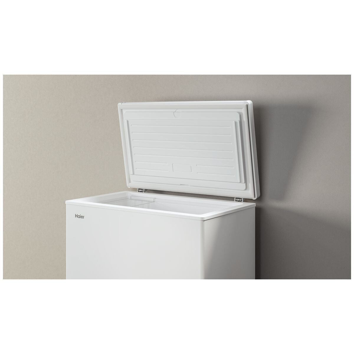 Haier Series 300 194L hybrid chest freezer - white, 6 star energy rating, Super Freeze - HCF195W