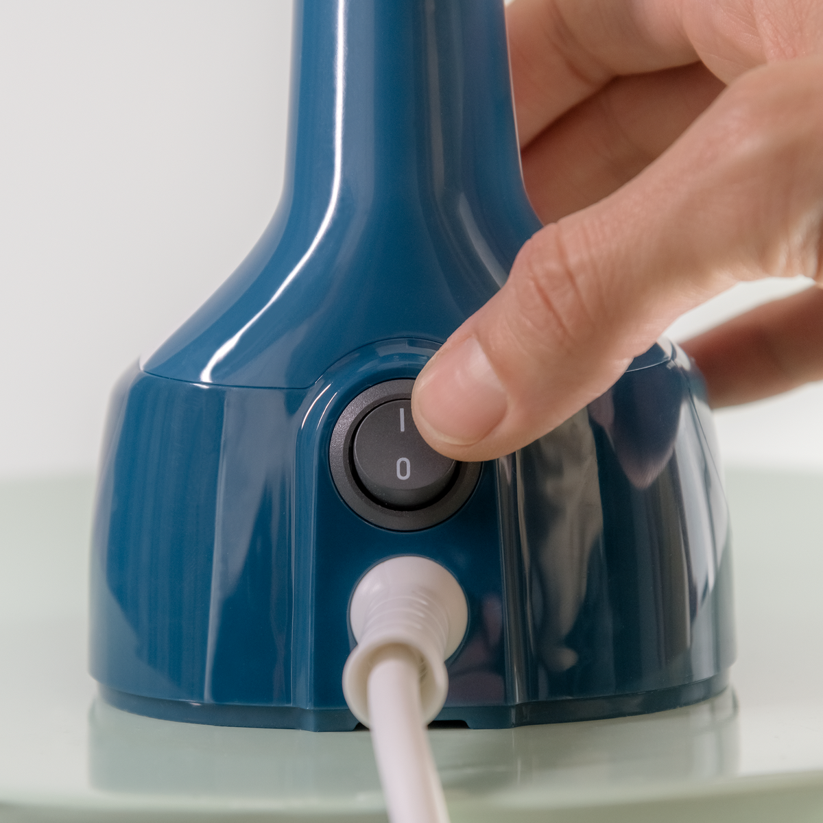 Tefal Access Minute Steamer DT7130 - Handheld Garment Steamer - 1400W - 25g/min Steam Output - 15s Heat-Up Time - Odour Reduction - SuperSaverAU - view 3