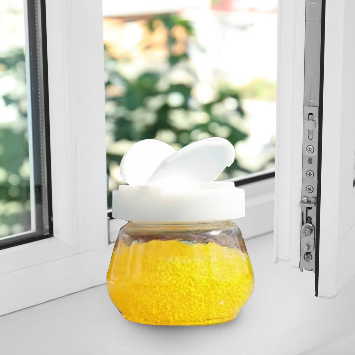 The Buzz Citronella 30-Day Gel Diffuser