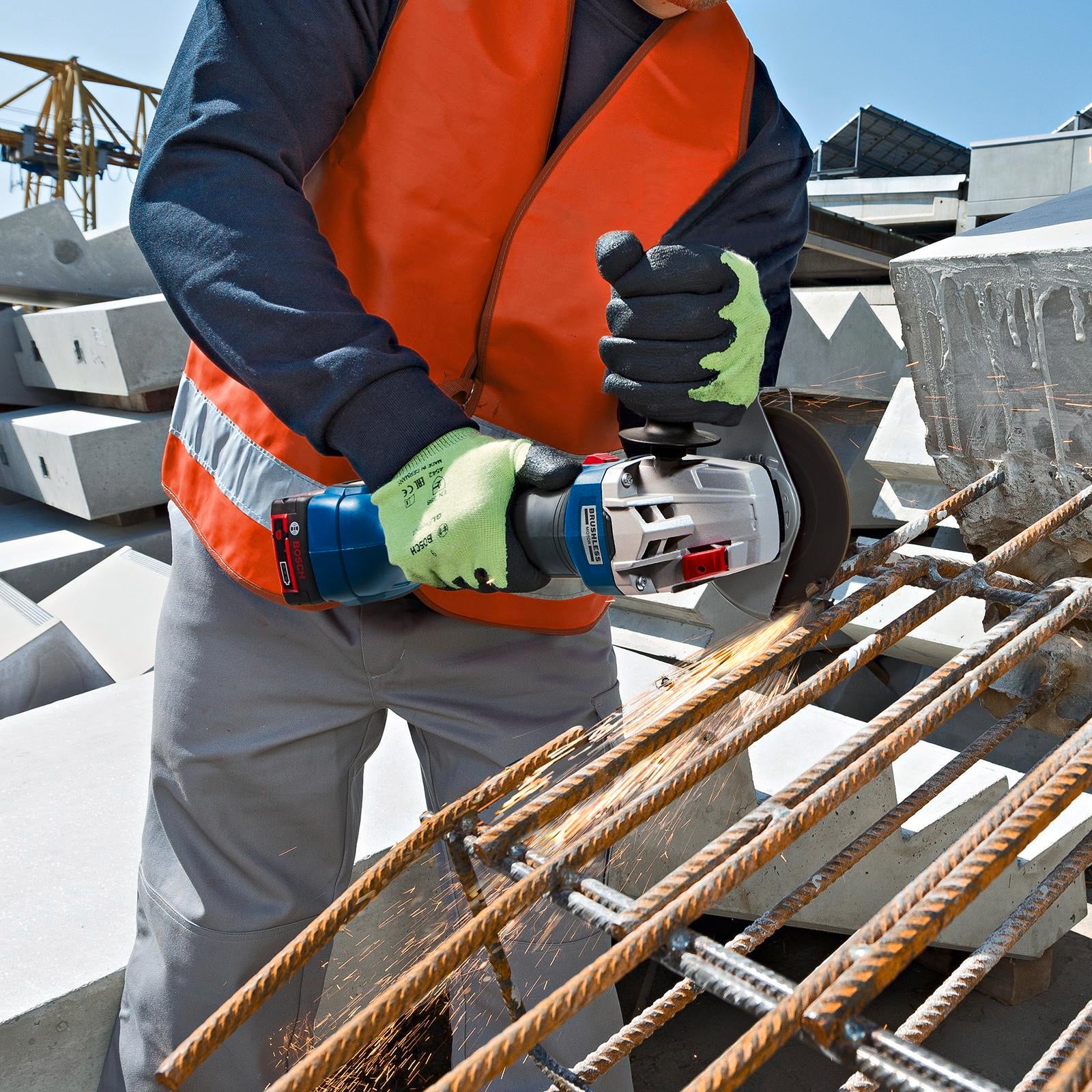 Bosch 18V Professional 125mm Brushless Angle Grinder - Skin Only