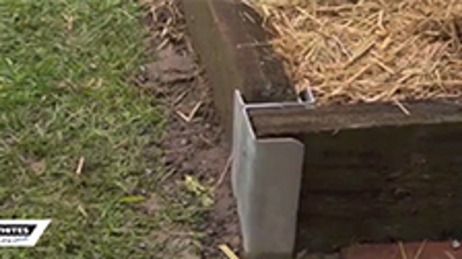 Jack 450mm Galvanised Steel Sleeper Peg Flat Stake