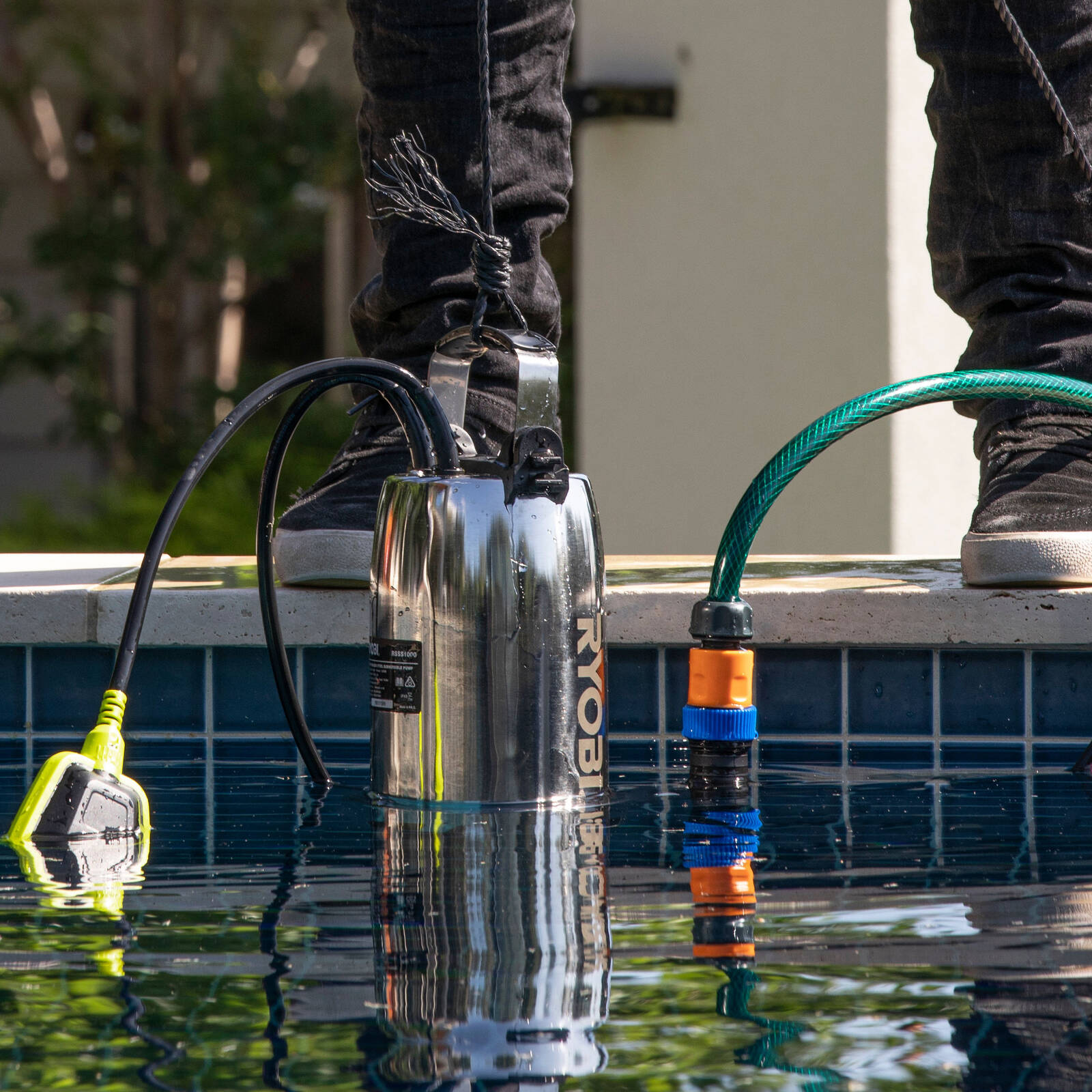 Ryobi 750W Stainless Steel Submersible Dirty Water Pump RACSUP22 - 35mm Solids