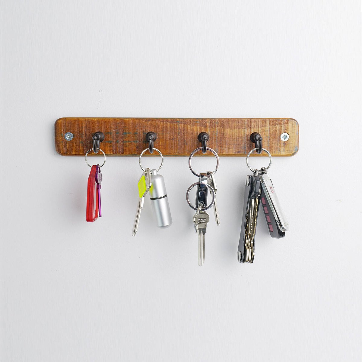 Adoored 4 Hook Rustic Board Key Rack - Black 245mm