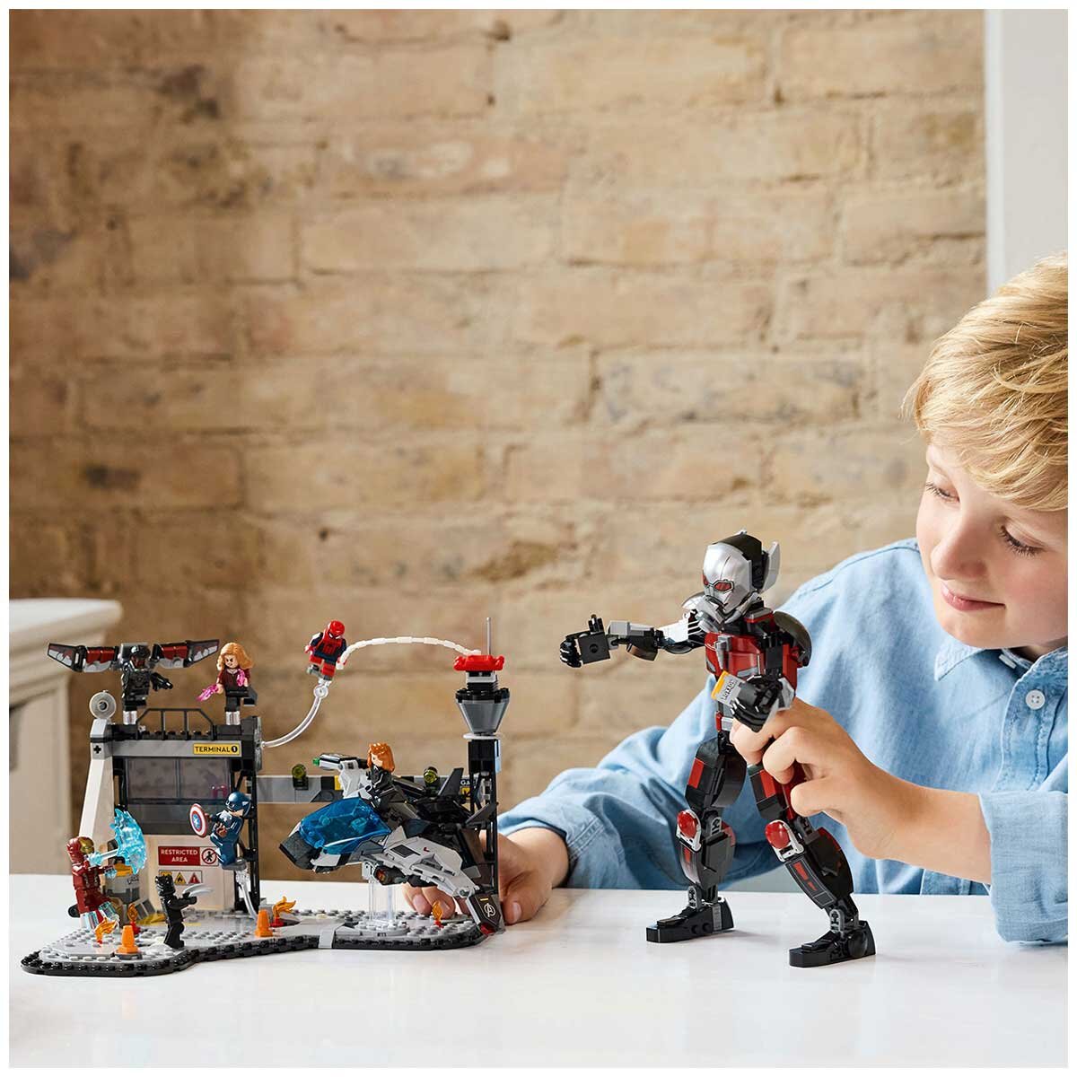 LEGO Marvel Captain America Civil War Action Battle 76314 - SuperSaverAU - view 5