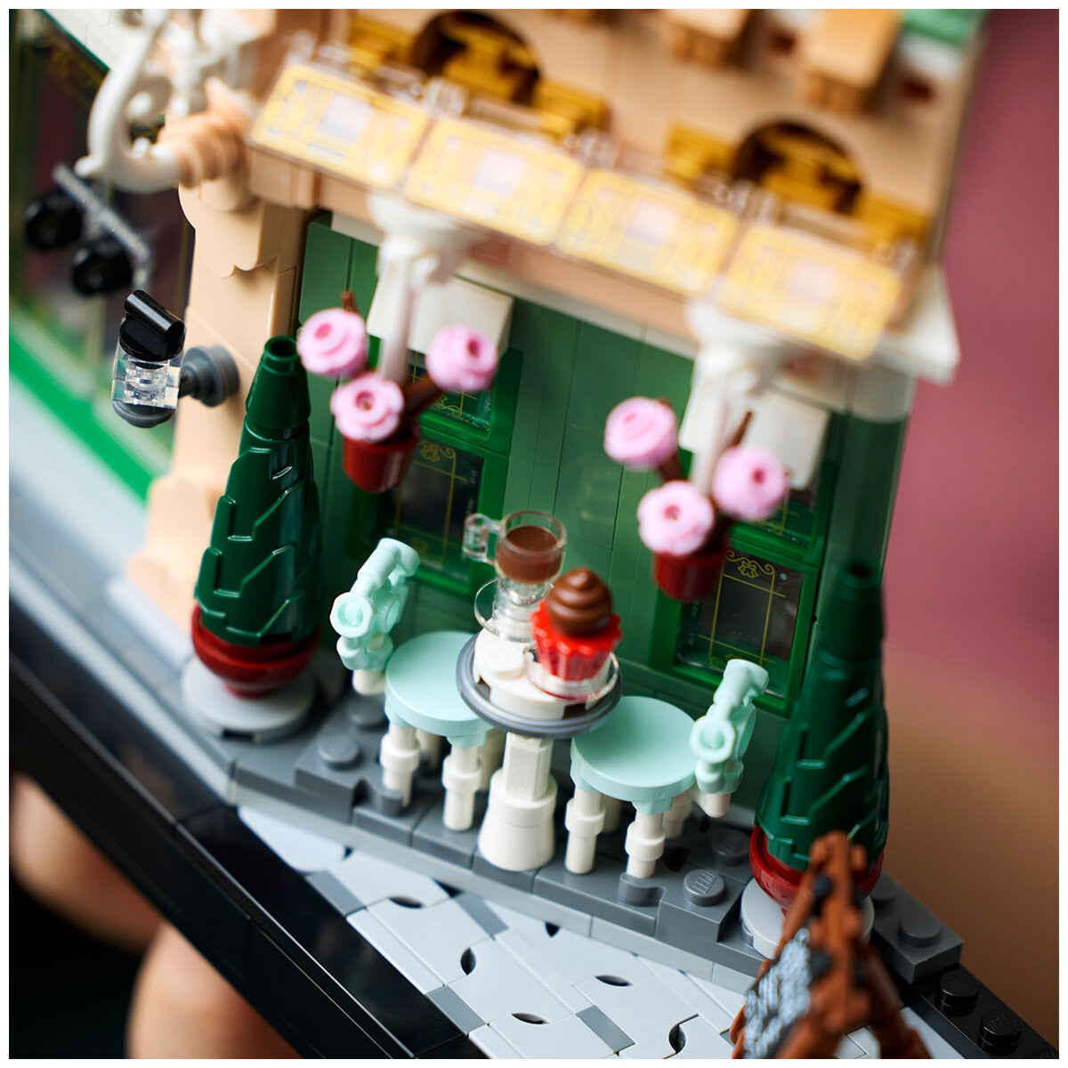 LEGO Icons French Café Paris 10362 - SuperSaverAU - view 5