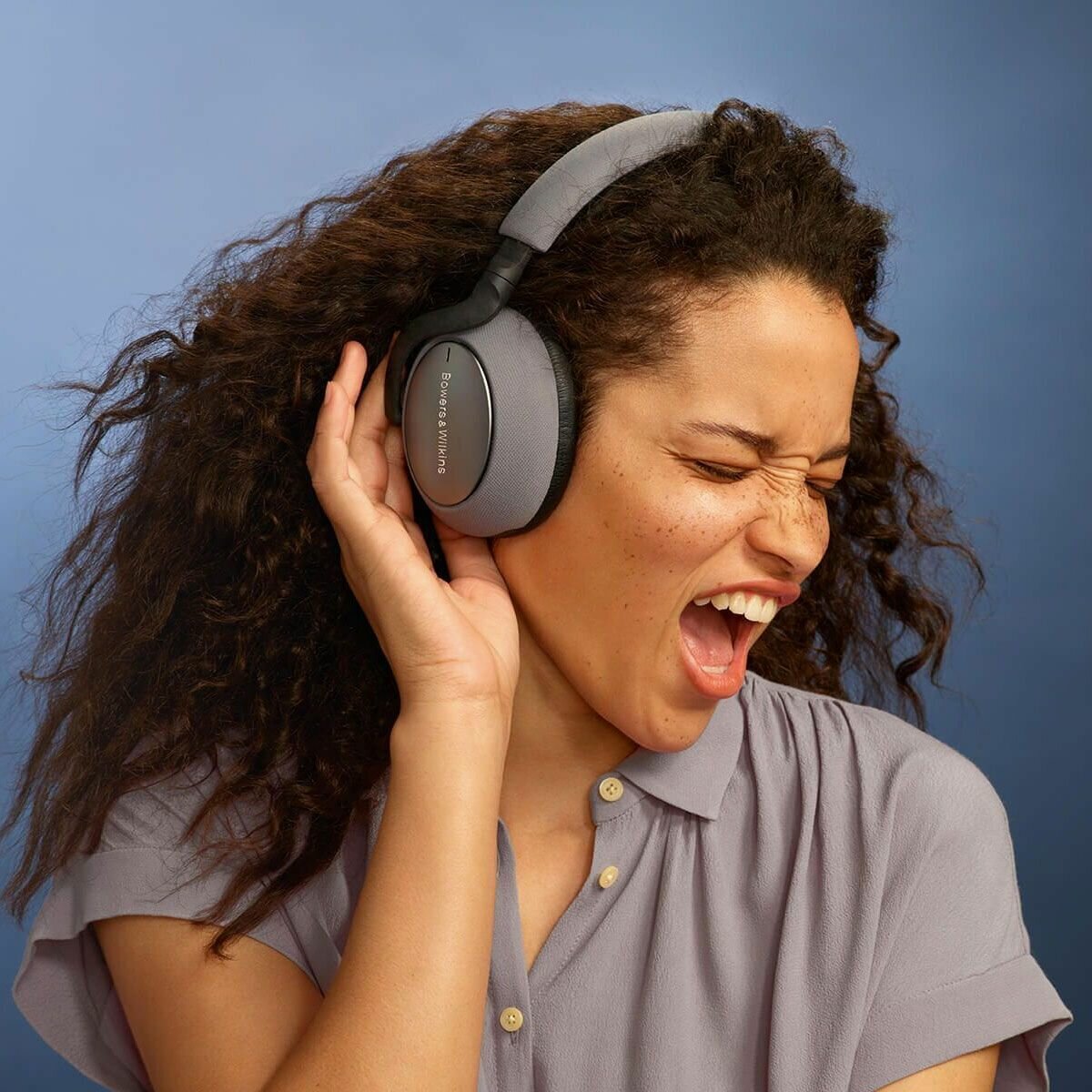 Bowers & Wilkins PX7 Wireless Noise Cancelling Headphones - 30 Hour Battery, Space Grey - PX7-SPCGREY